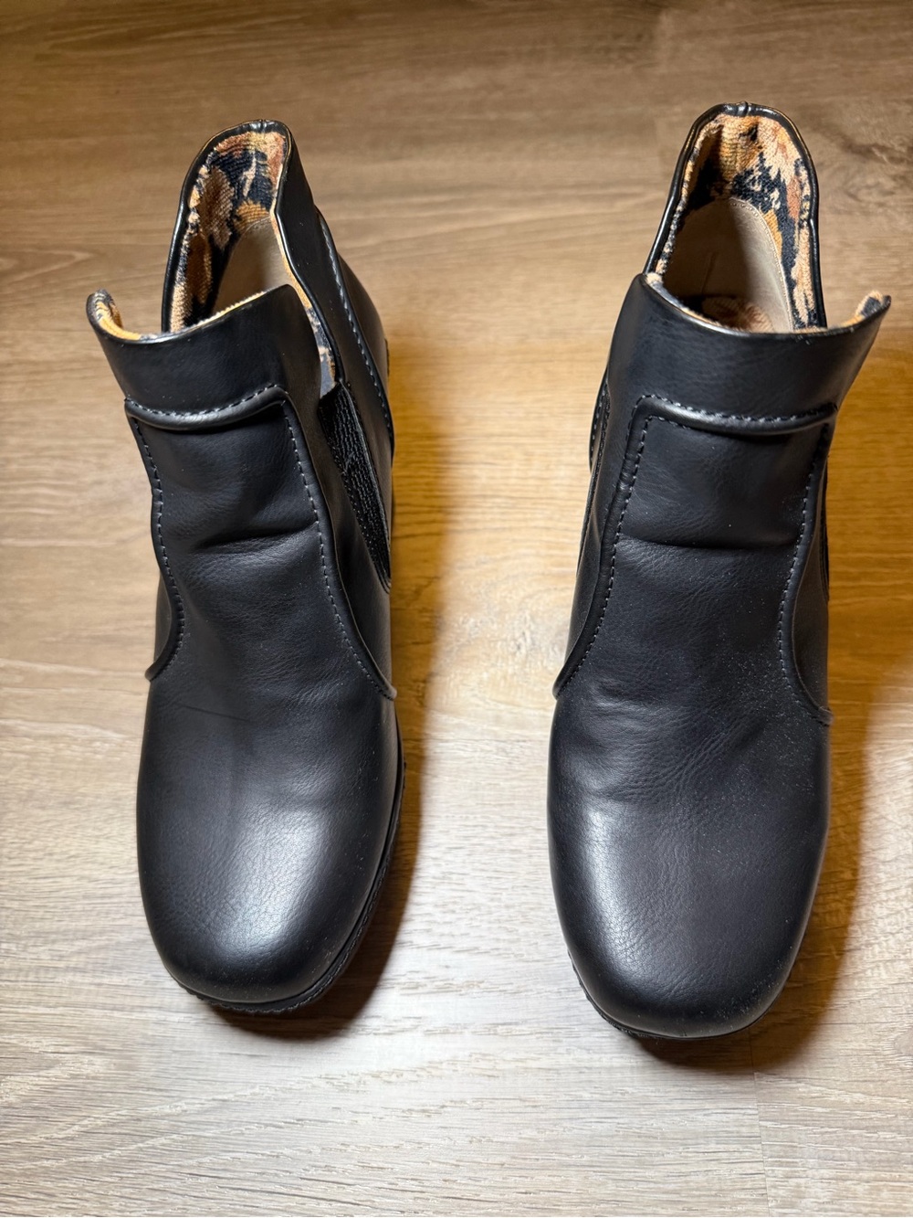 Kork Black Leather Ankle Booties